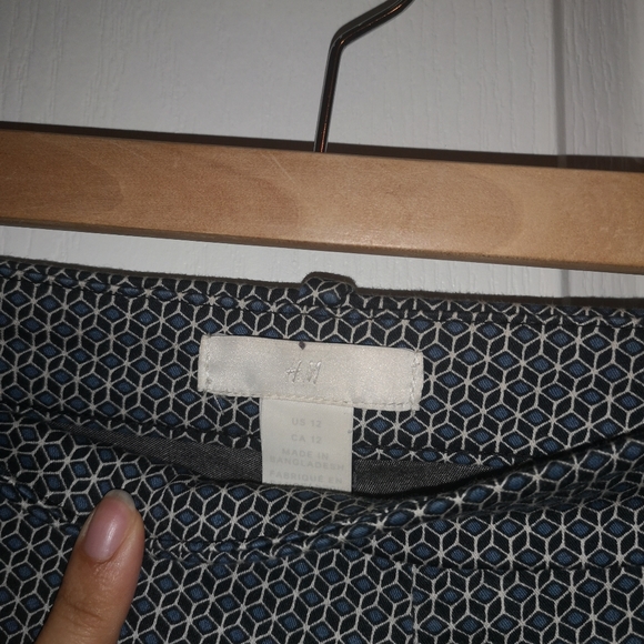 Dressy pattern pants - Picture 6 of 7